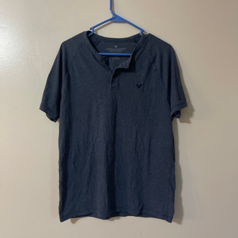 American Eagle Outfitters Men's Dark Blue medium shirt